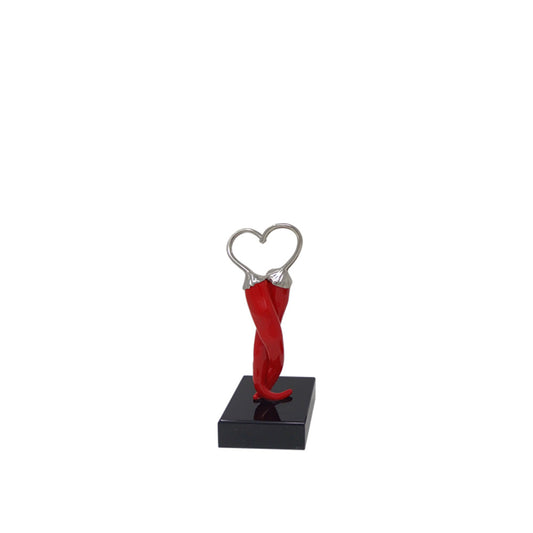SCULTURA ABBRACCIO PEPERONCINO ROSSO SU BASE NERA LUCIDA